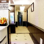 Oyo 528 Hotel Neptune Residency