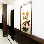 Oyo 528 Hotel Neptune Residency